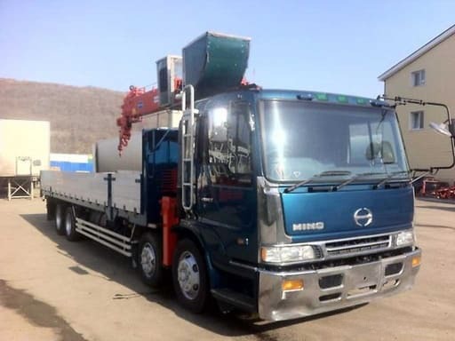 Грузовой эвакуатор «Hino 320»